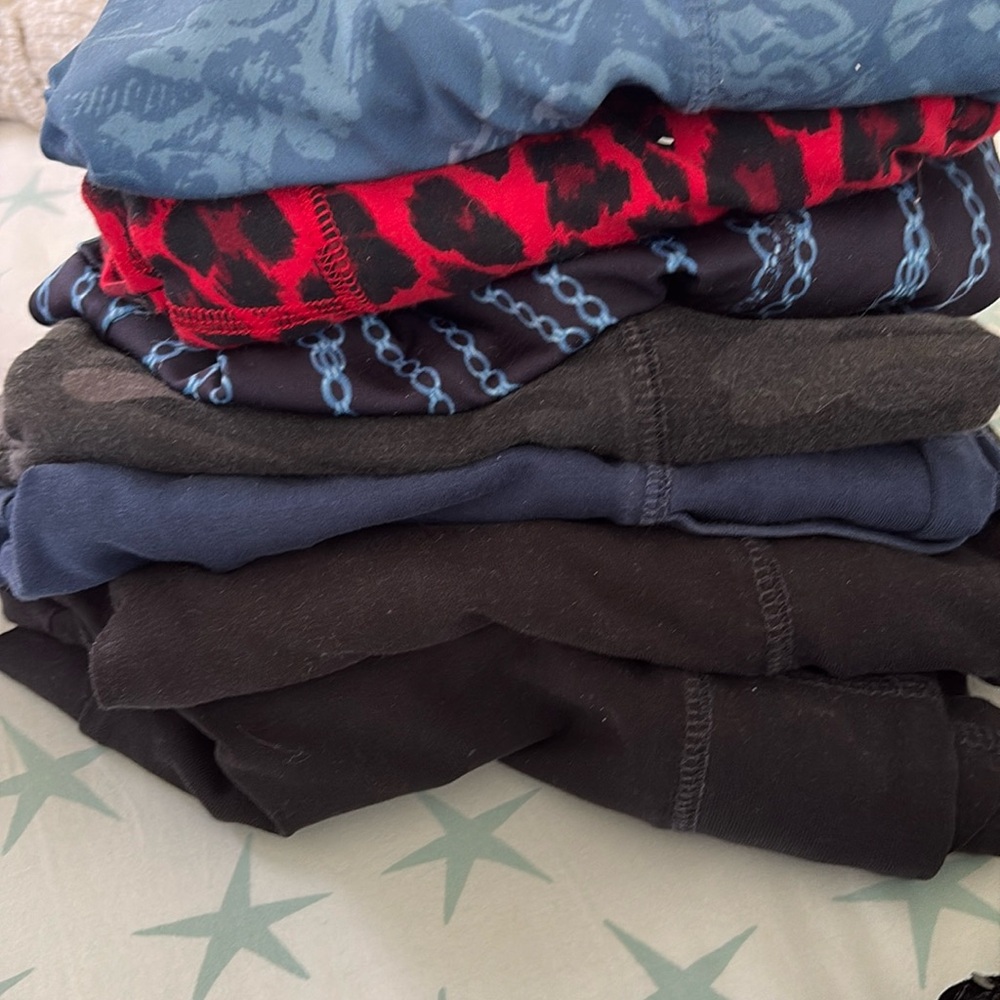 9 pairs Stylish leggings, Chicos , Reebok $9 each! Great buy !